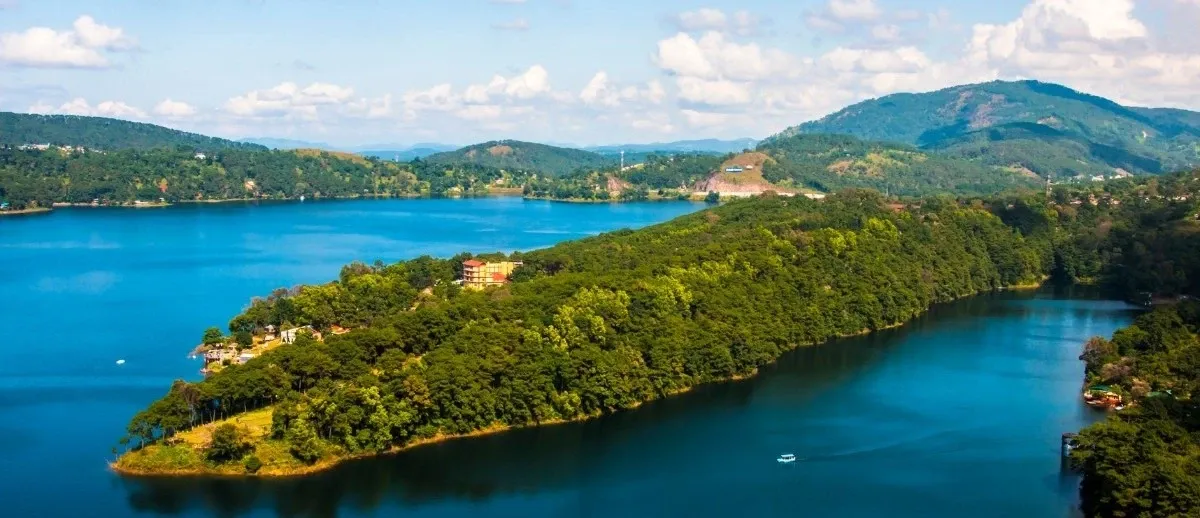 All Girls Meghalaya Kaziranga Backpacking Tr...